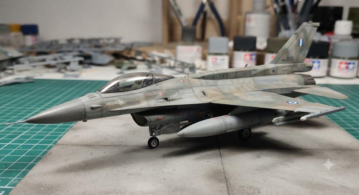 Ολοκληρωμένο μοντέλο F-16 της Πολεμικής Αεροπορίας σε κλίμακα 1/48 με την παραλλαγή Aegean Ghost και weathering
